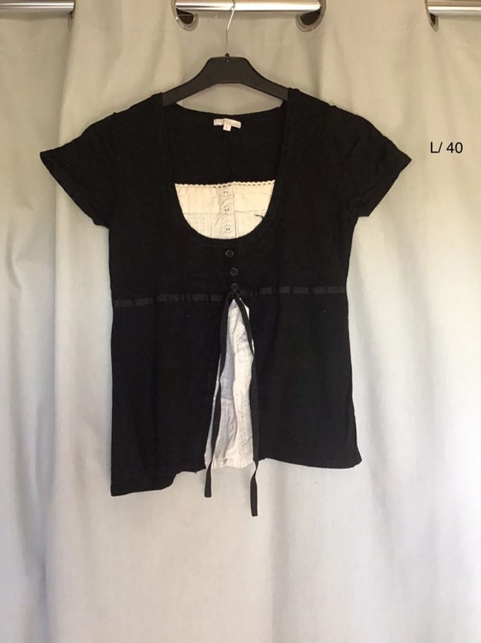 Haut noir et blanc style gilet
