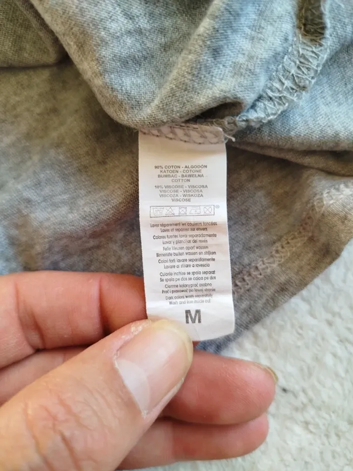 T-shirt femme gris taille M marque Carrefour - photo numéro 4