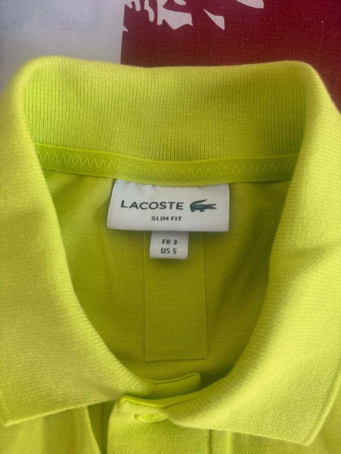 Polo Lacoste taille S vert fluo logo ton sur ton - photo numéro 5