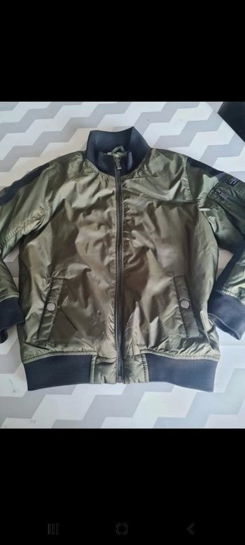 Bomber zara 7ans