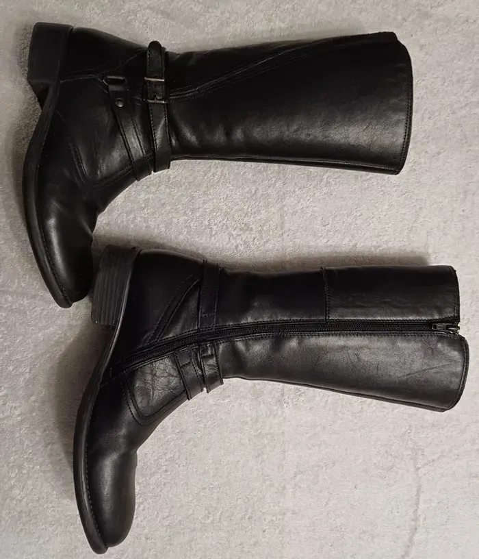 Bottes cuir La Halle pointure 36 (réf perso 83)(familleac72) - photo numéro 2