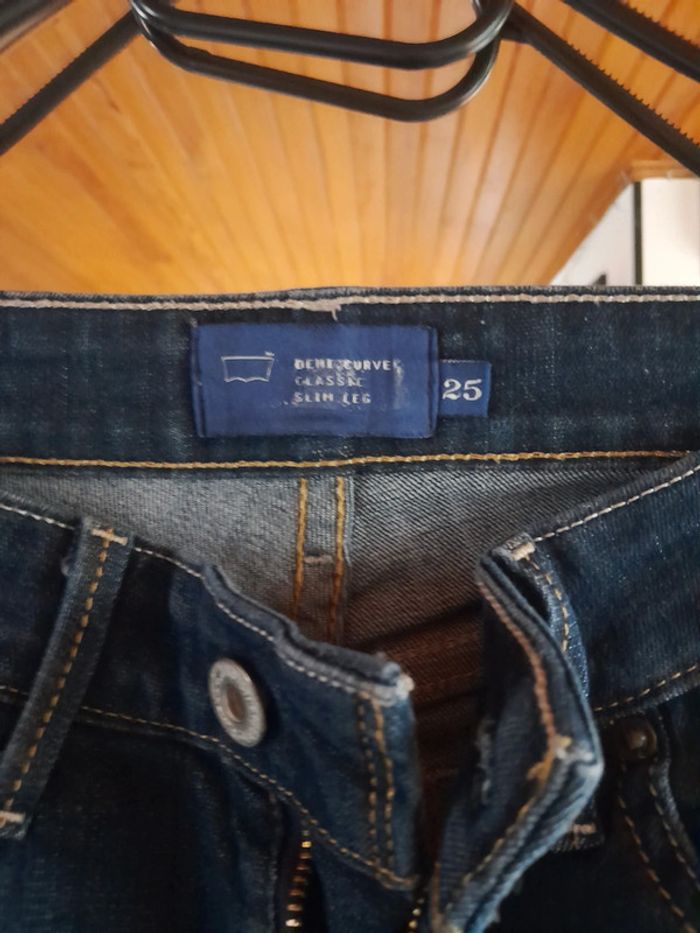 Jeans levi's taille 35 - photo numéro 2