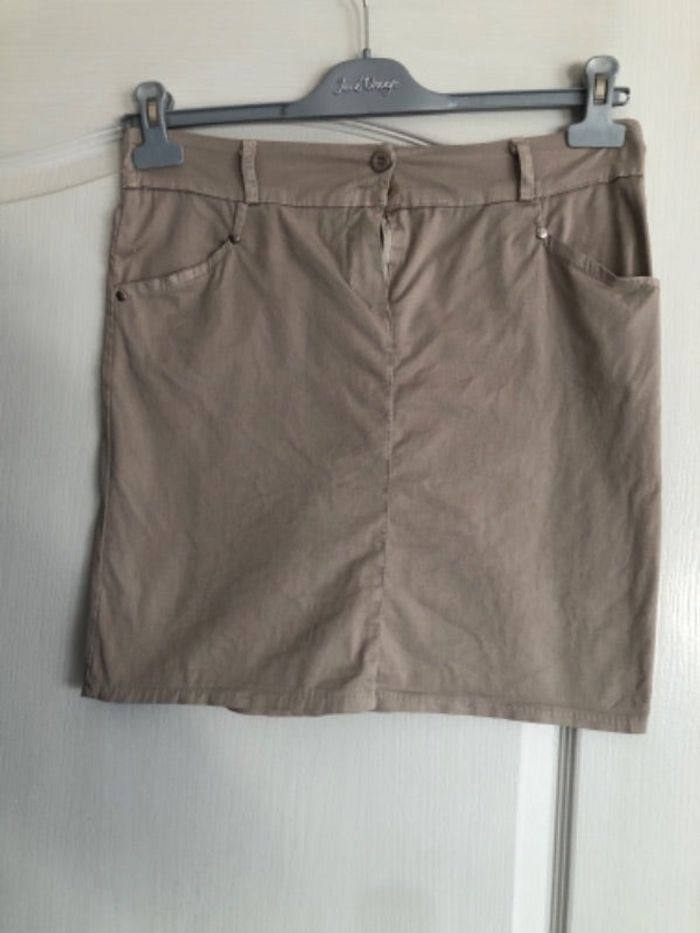 Jupe courte beige