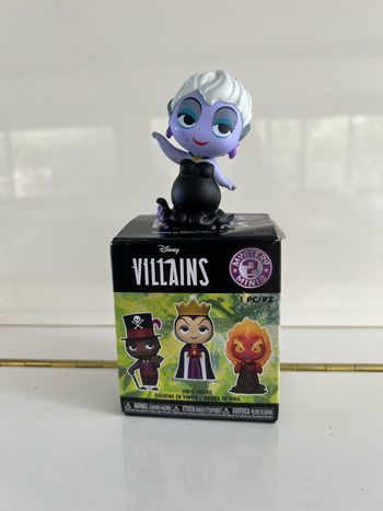 Figurine disney les vilains Ursula funko neuve