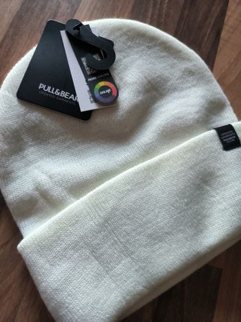 Bonnet Pull & Bear blanc cassé neuf M
