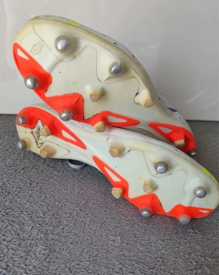 Chaussures de foot adidas Predator Edge.1 FG – Taille 44 – Excellent état - photo numéro 6