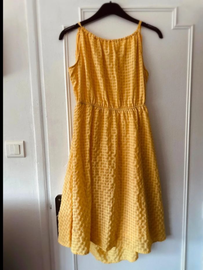 Robe midi sans manches dos nu jaune taille 46 Creeks