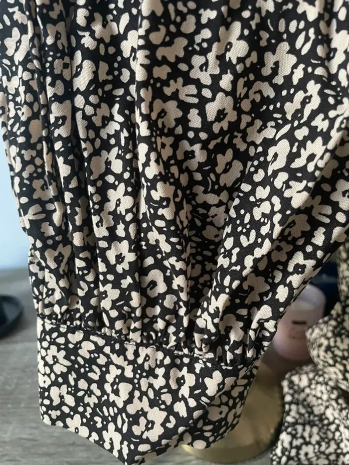 Magnifique robe en 48 de la boutique M&Smode excellent état proche du neuf - photo numéro 4