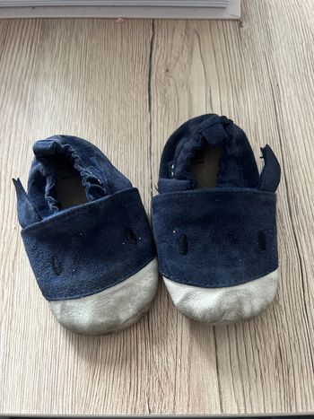 Chaussons cuir tape à l'oeil