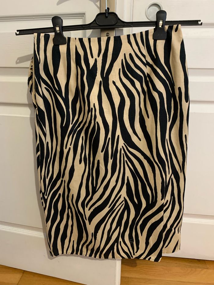 Jupe Sézane Katalina T38 zèbre neuve jamais portée - photo numéro 3