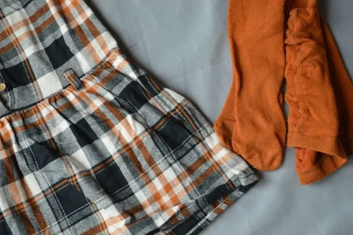 Robe courte à carreaux Orchestra 5 ans + collant offert - photo numéro 4