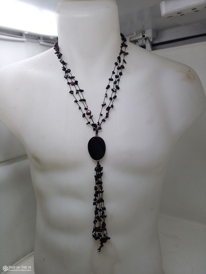 Superbe collier ce soir élégant et chic un onyx