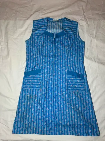 Tunique magasins bleu tergal
