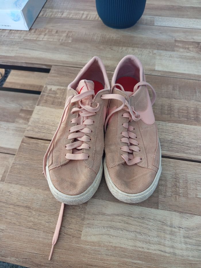 Baskets Nike roses