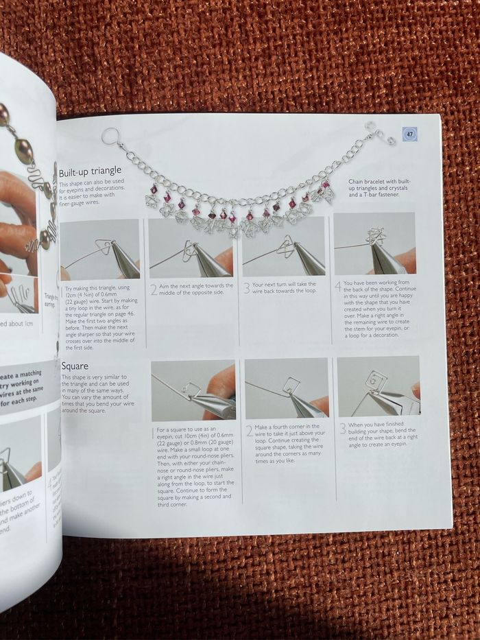 The Encyclopedia of Wire Jewellery Techniques Step-by-Step Techniques for Making Beautiful Jewellery - photo numéro 6