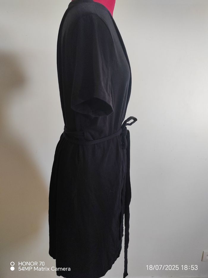 Petite robe noire - photo numéro 2