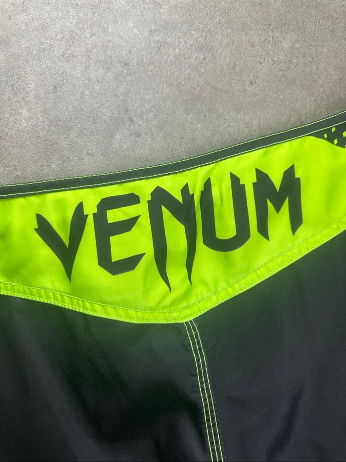 Short de sport de combat mma ufc Venum / Taille L / Très bon état - photo numéro 6