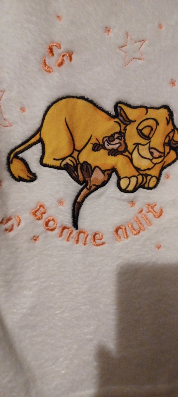Très joli pyjama 2 pièces fille T 8 ans - photo numéro 4