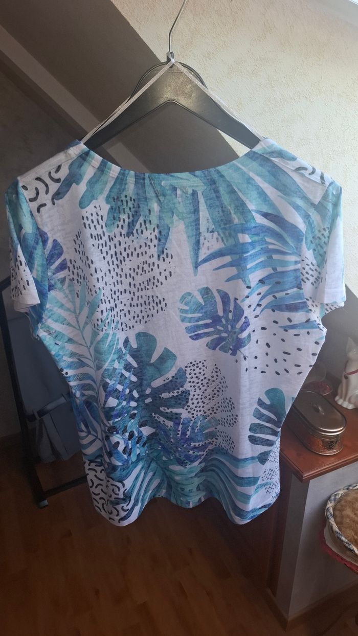 T-shirt motif marine avec petites pierres - photo numéro 2