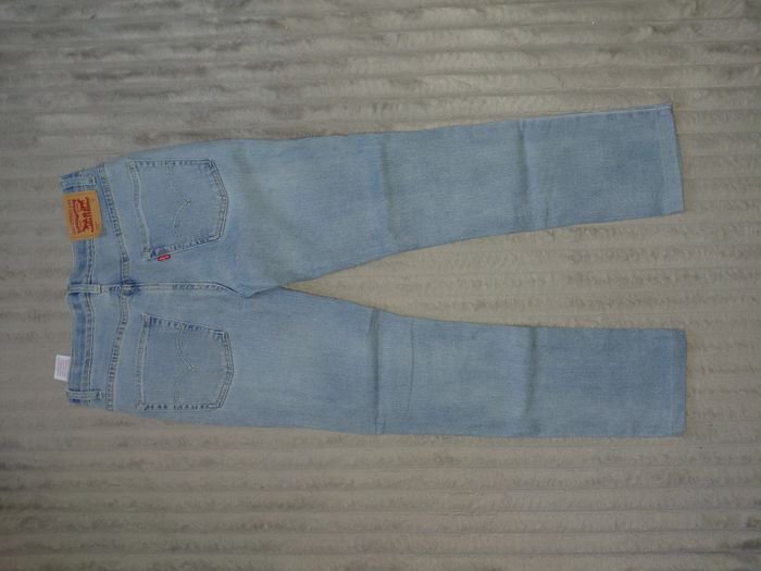 Jean Levi's - photo numéro 5