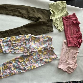 Lot de vêtements fille