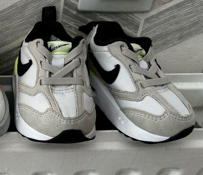 Nike 18,5