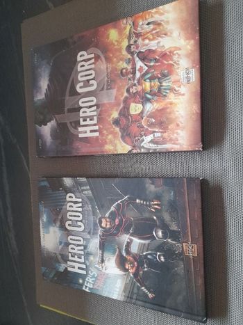 Hero Corp tome 1et 2( lot )