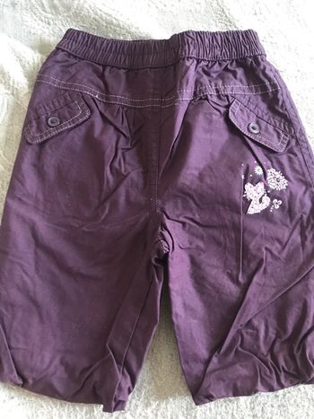 Pantalon assez léger . 3 mois