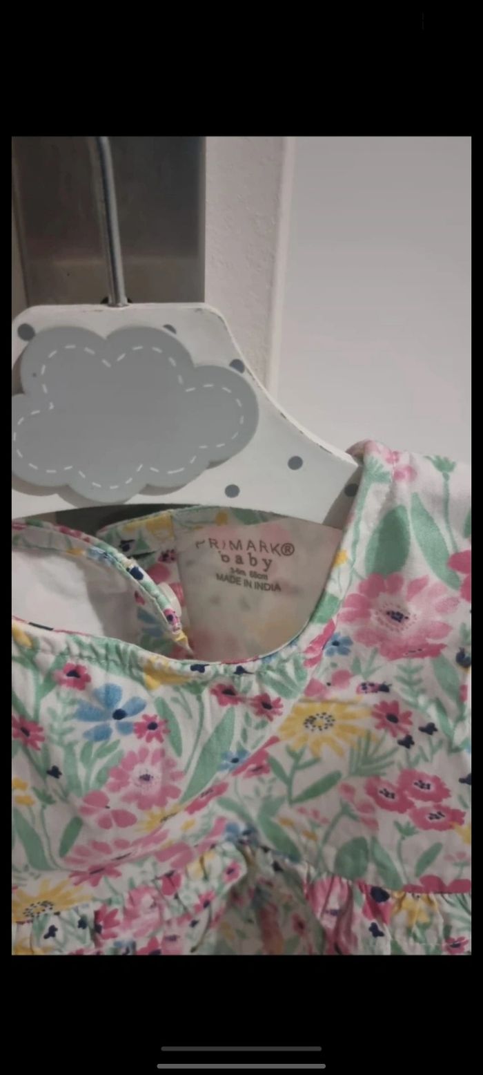 Robe bébé primark taille 3 -6 mois - photo numéro 3