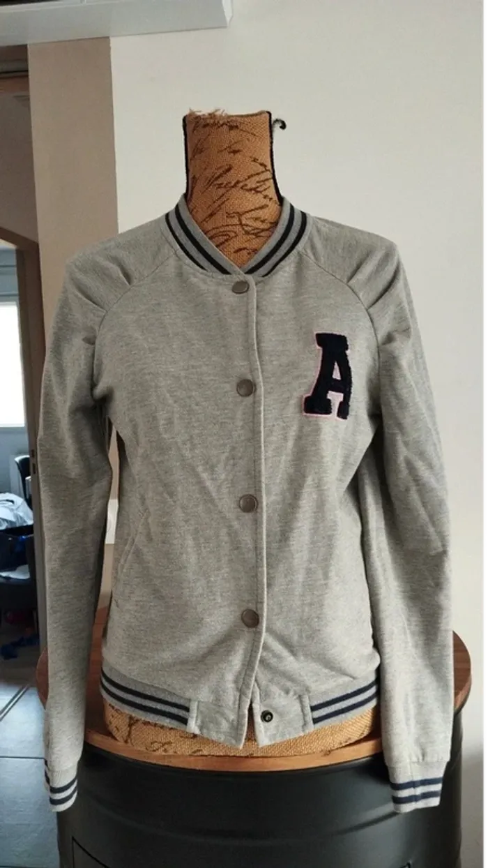 Gilet Pimkie gris taille m femme