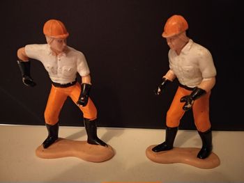 Jouet 2 hommes de chantier