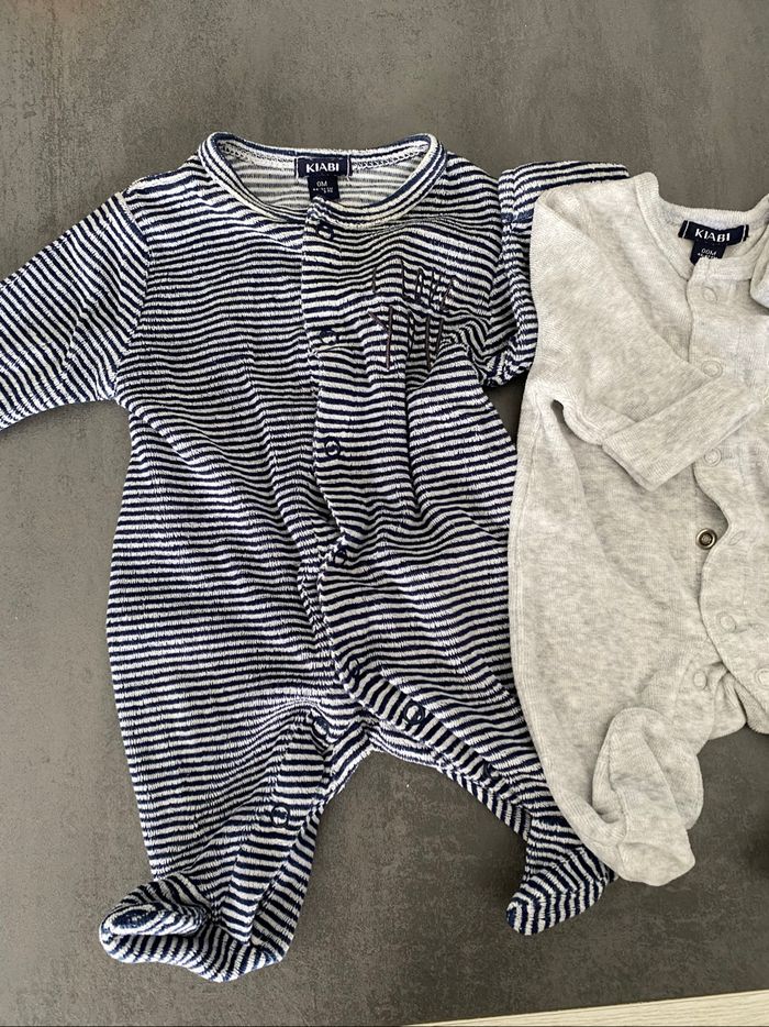 Lot 3 pyjamas taille 0