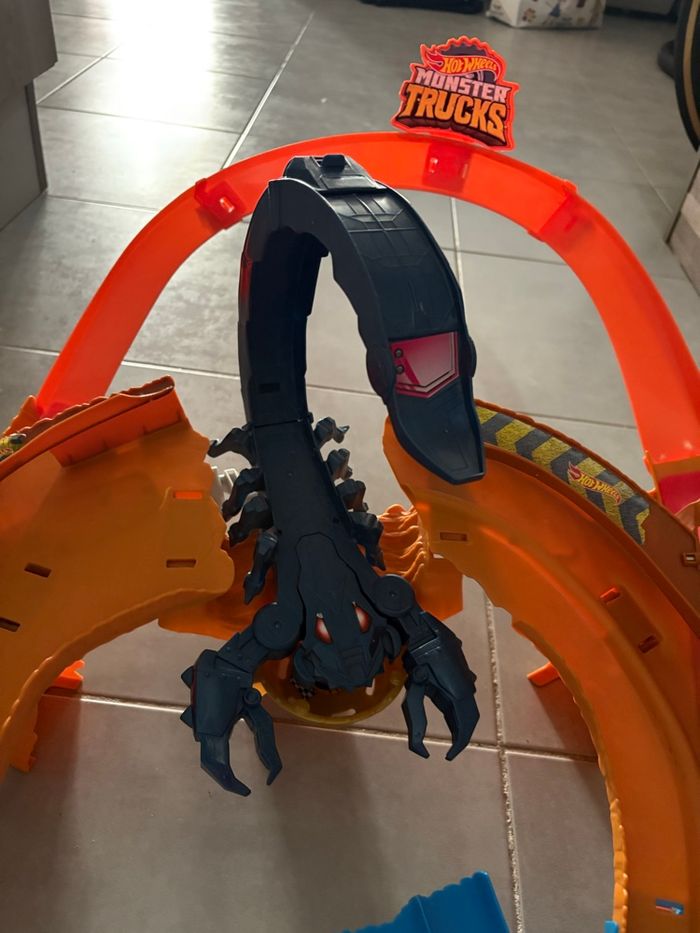 Circuit Monster truck Hot Wheels - photo numéro 2