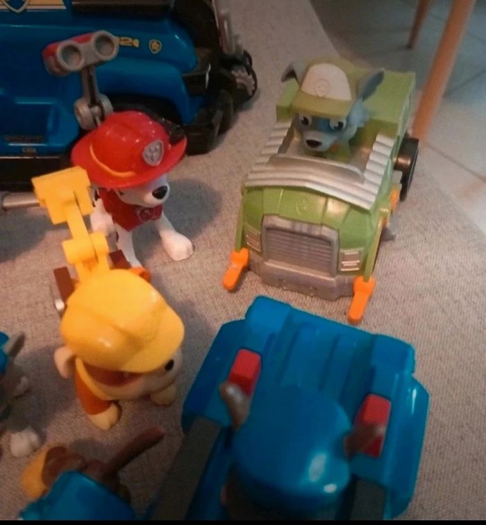 Gros lot de véhicules et figurines pat patrouille - photo numéro 5