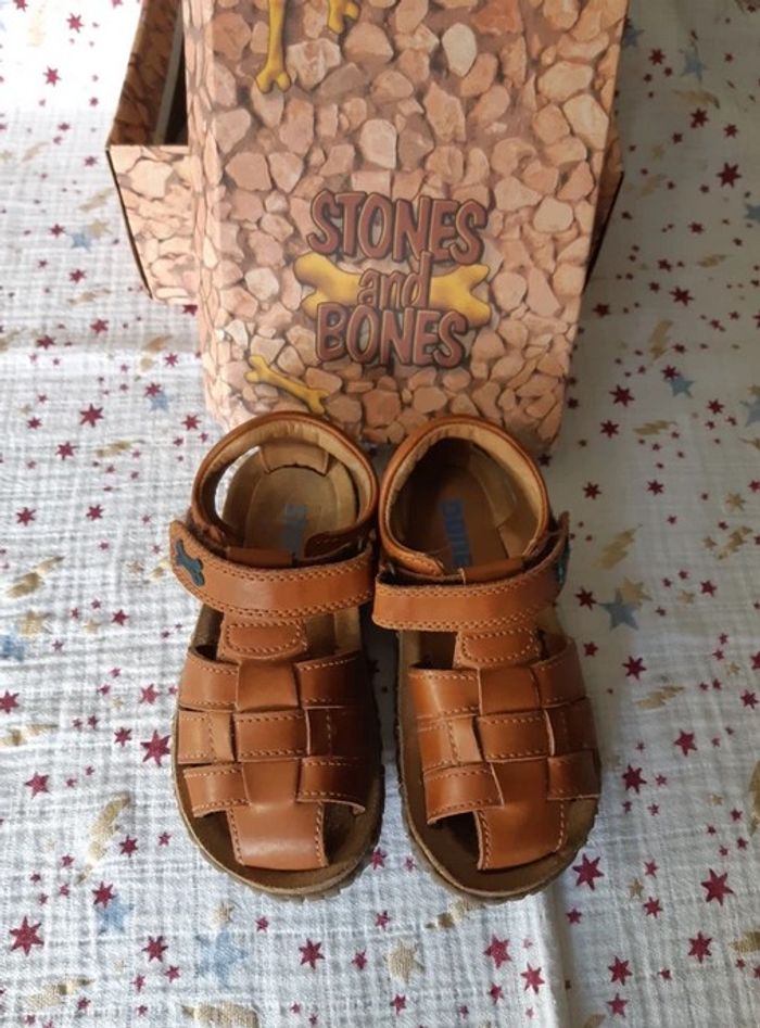 Sandales en cuir marron Stones and Bones Taille 29
