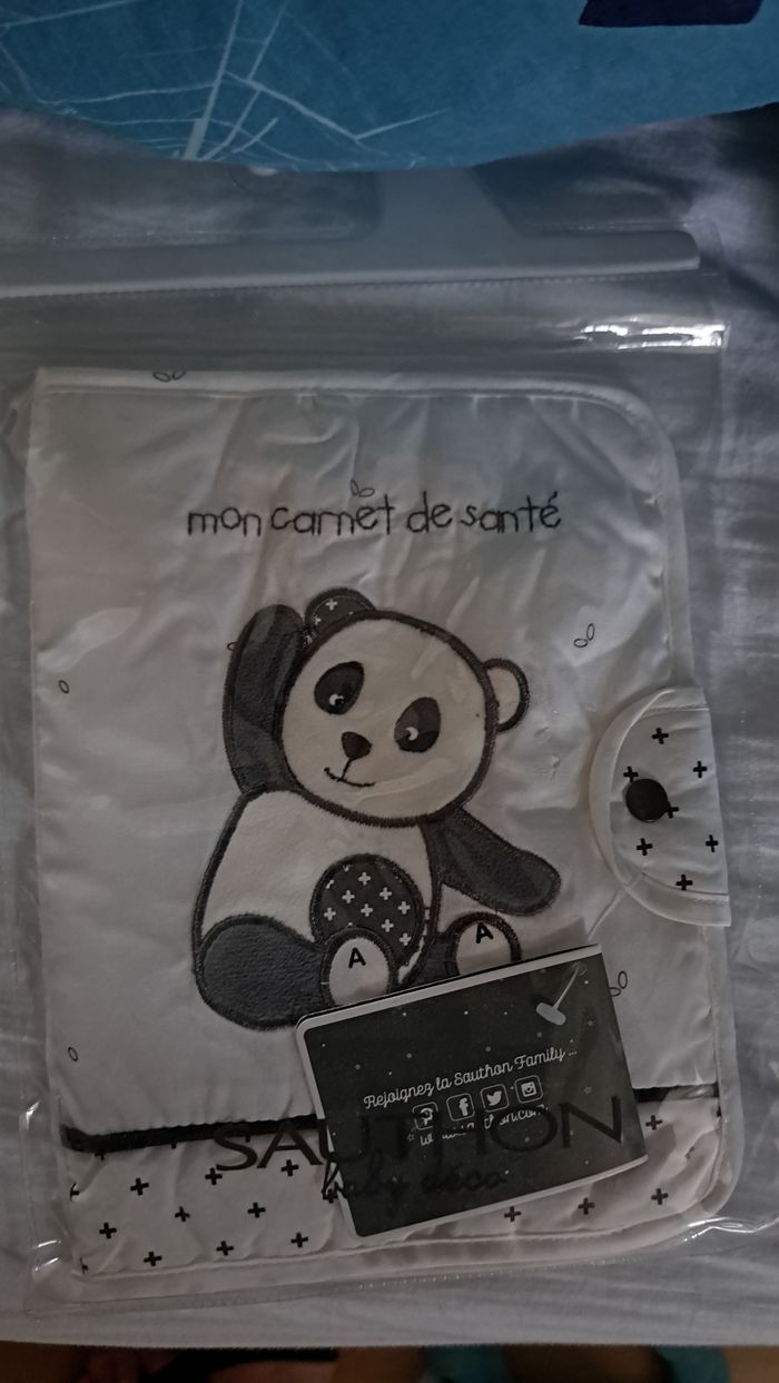 Protege carnet de santé