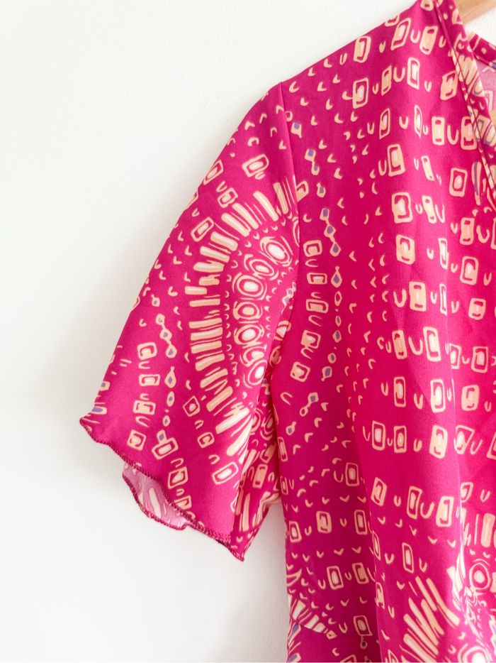 Combishort manches courtes fuchsia à motifs abricot Shein taille 36 S - photo numéro 3