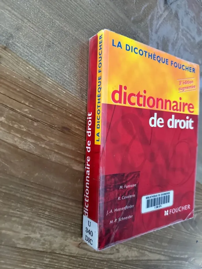 Livre, dictionnaire de droit - photo numéro 2