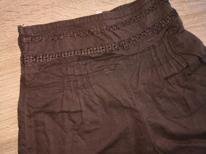 Joli pantalon Aladin printemps-été 4 ans - photo numéro 3