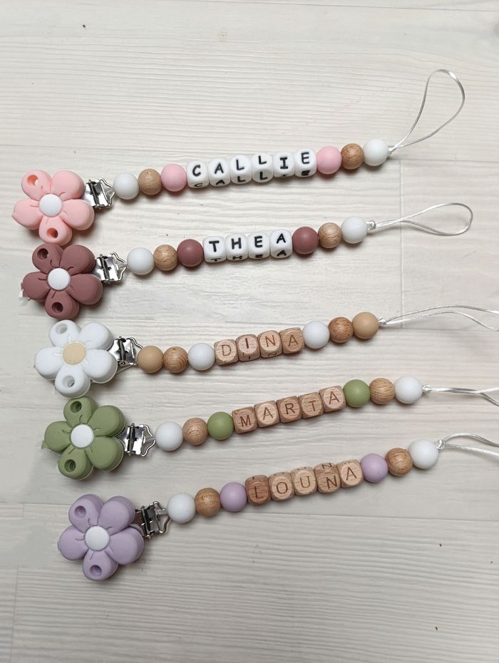 Attache tétine personnalisée - photo numéro 2