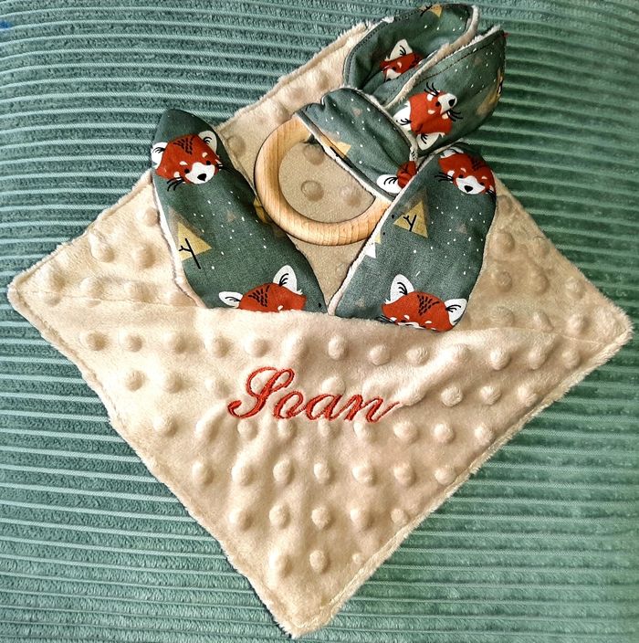 Doudou et anneau de dentition - photo numéro 2