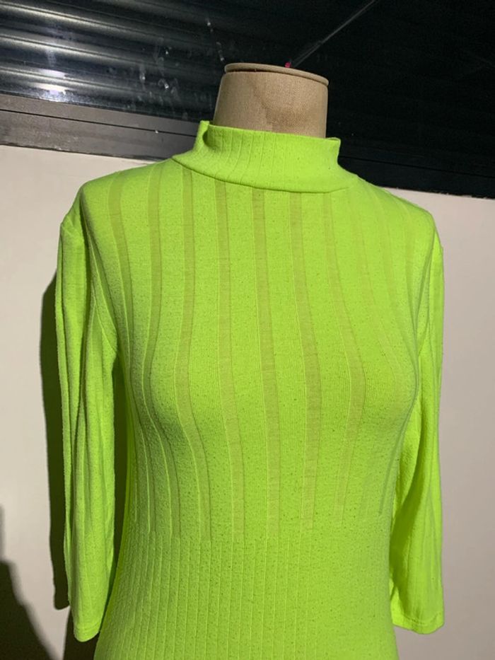 Haut vert fluo - photo numéro 2