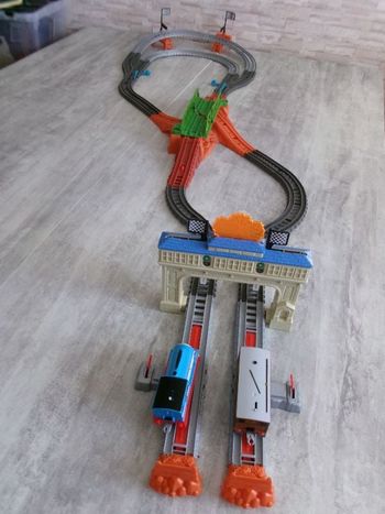 Circuit de train Thomas et ses amis - La grande course