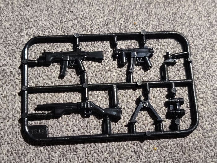 Lot 8 plaques d'armes pour figurine - Compatible Lego - photo numéro 6