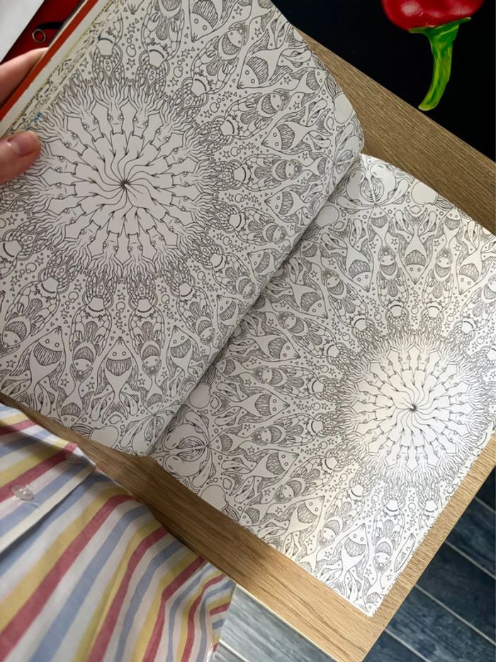 Livre Sous L’Océan 100 coloriages Anti-Stress - Art Thérapie - photo numéro 5