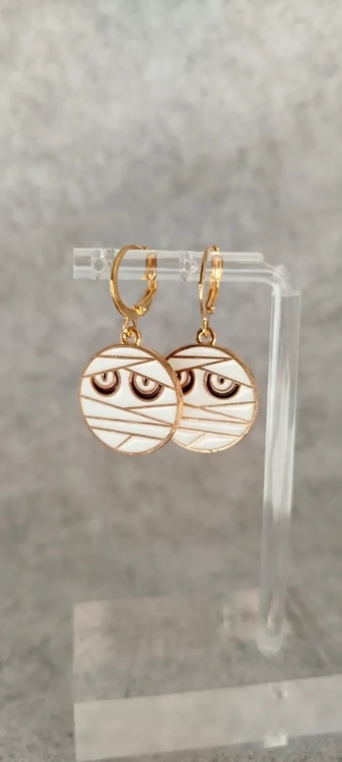 🍄 Boucles d’oreilles momie dorée ▪ fermoir créole