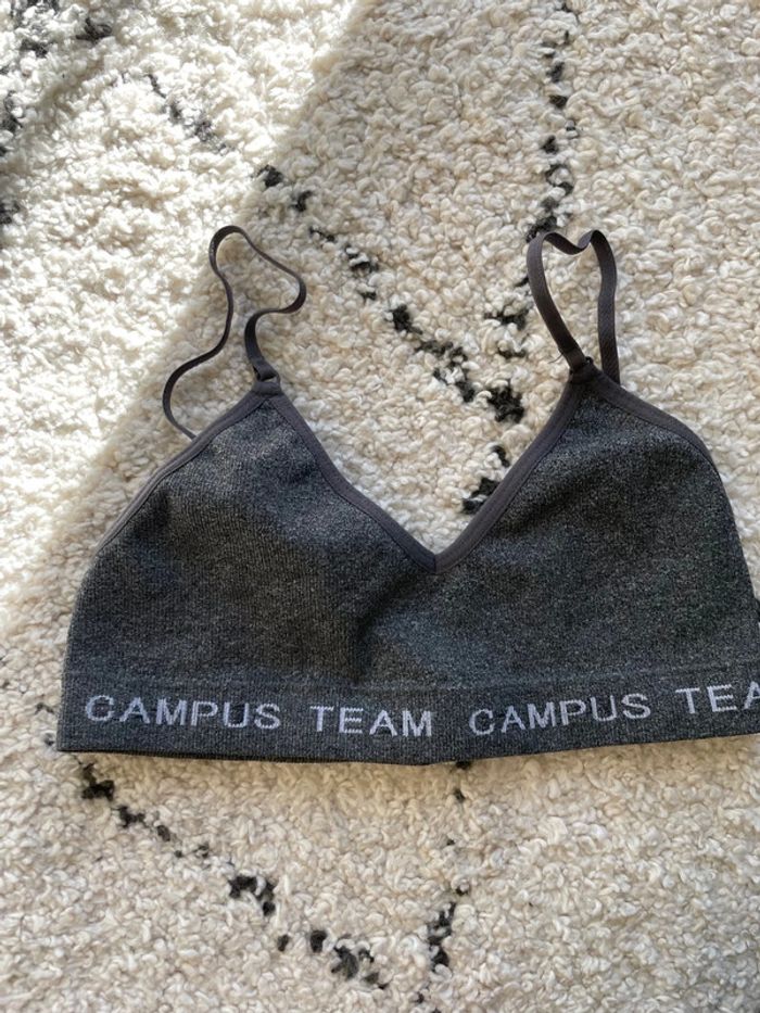 Brassière grise - photo numéro 2