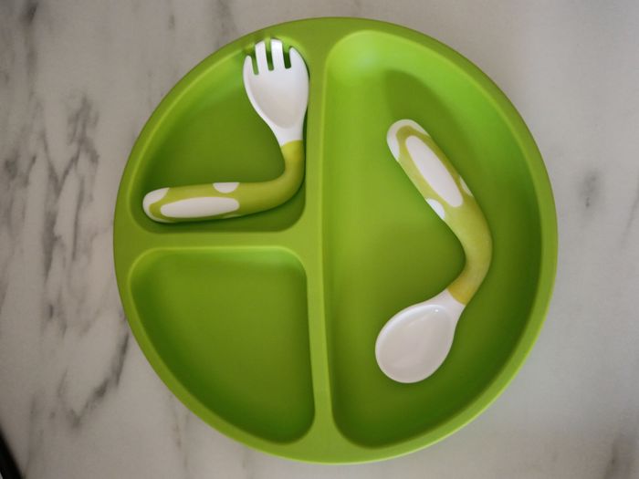 Assiette ventouse et couvert flexible - photo numéro 2