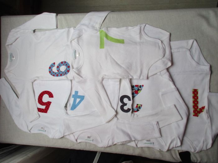 Lot de 7 body, 6 mois