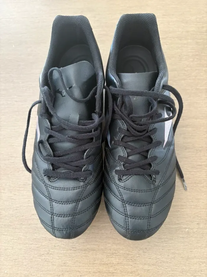 Crampons homme Mizuno - photo numéro 2